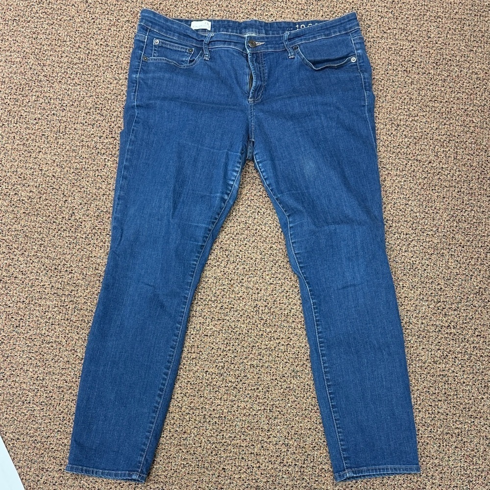 GAP Women's Skinny Jeans in Classic Blue